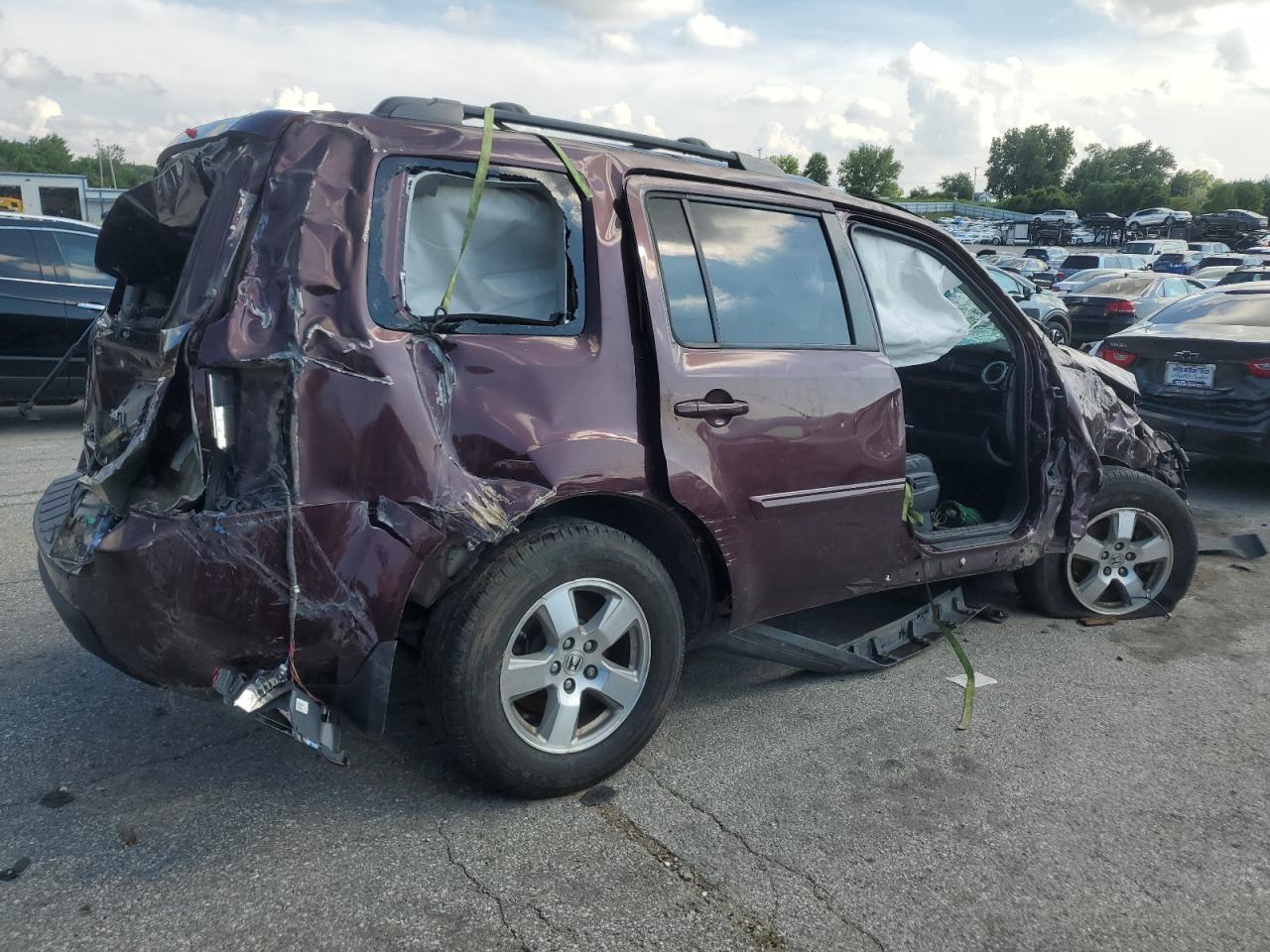 2011 Honda Pilot Exln VIN: 5FNYF4H72BB066662 Lot: 64572605
