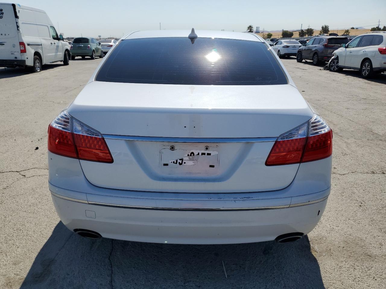 2011 Hyundai Genesis 3.8L VIN: KMHGC4DE4BU132785 Lot: 65074565