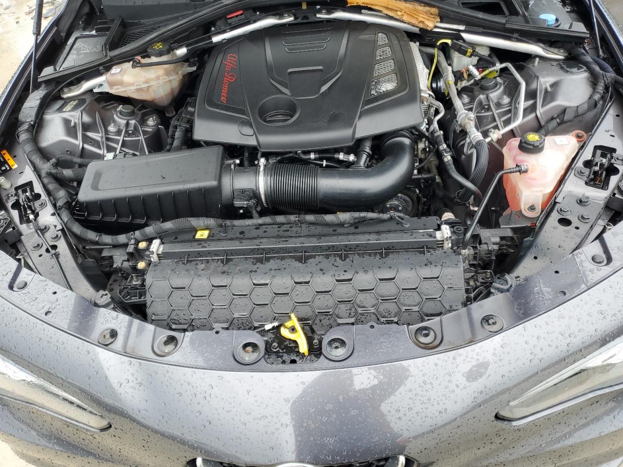 zarfaecn9h7530827 ZARFAECN9H7530827 2017 Alfa Romeo Giulia Ti