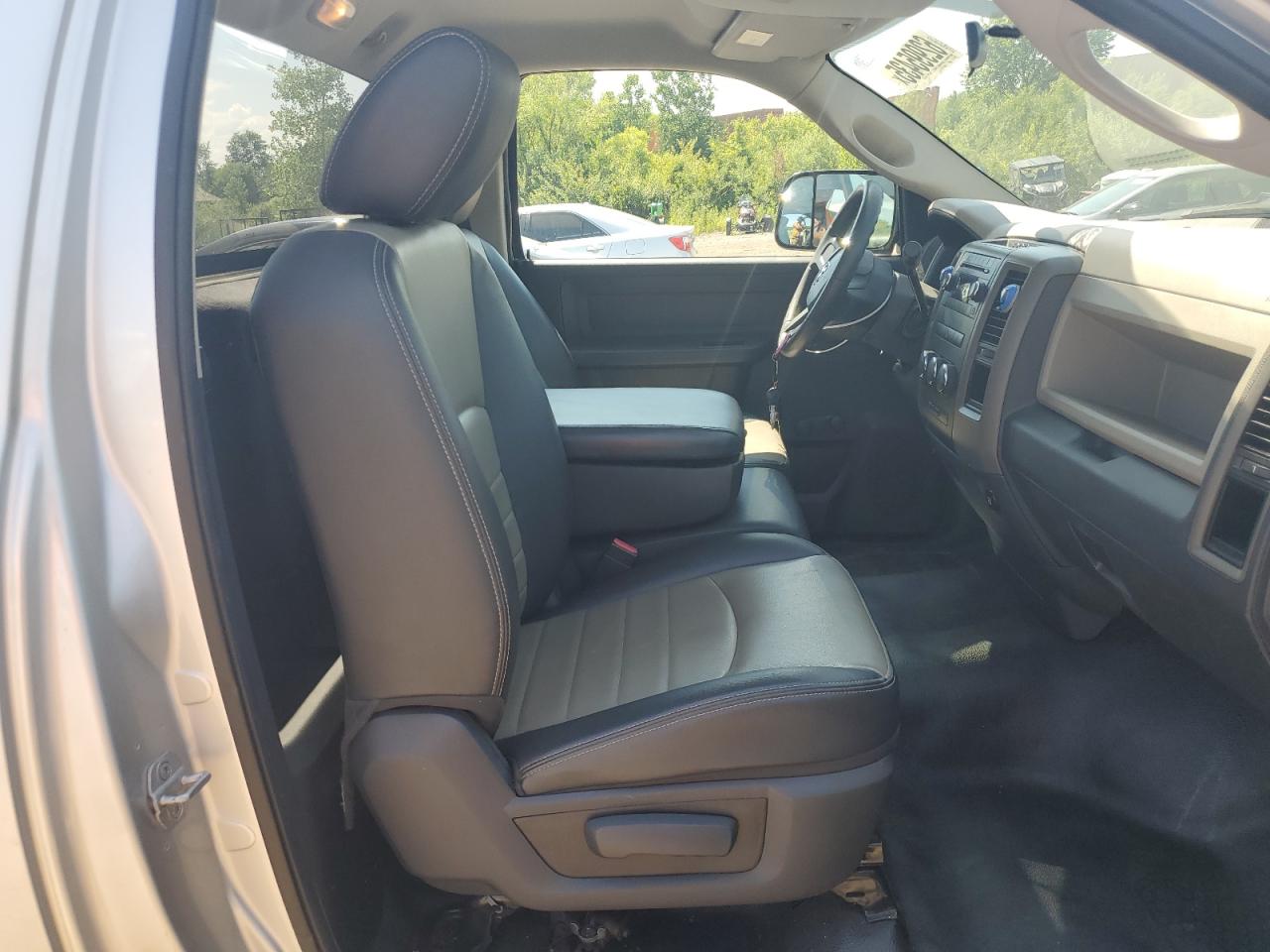 2010 Dodge Ram 1500 VIN: 3D7JB1EK2AG129195 Lot: 62995435