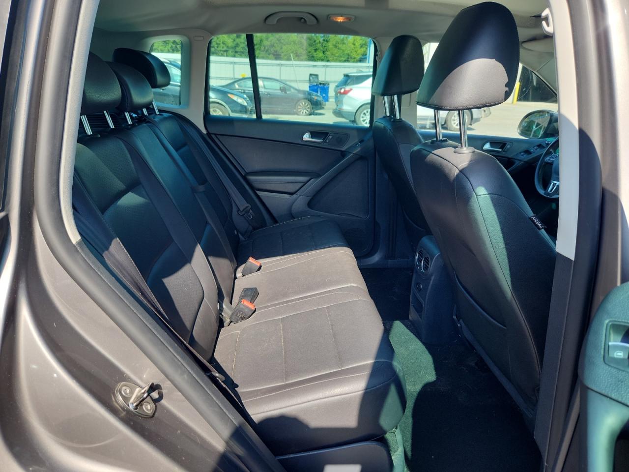 2011 Volkswagen Tiguan S VIN: WVGAV7AX9BW548553 Lot: 65383045