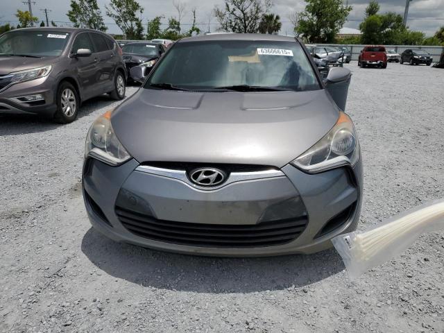  HYUNDAI VELOSTER 2015 Серый