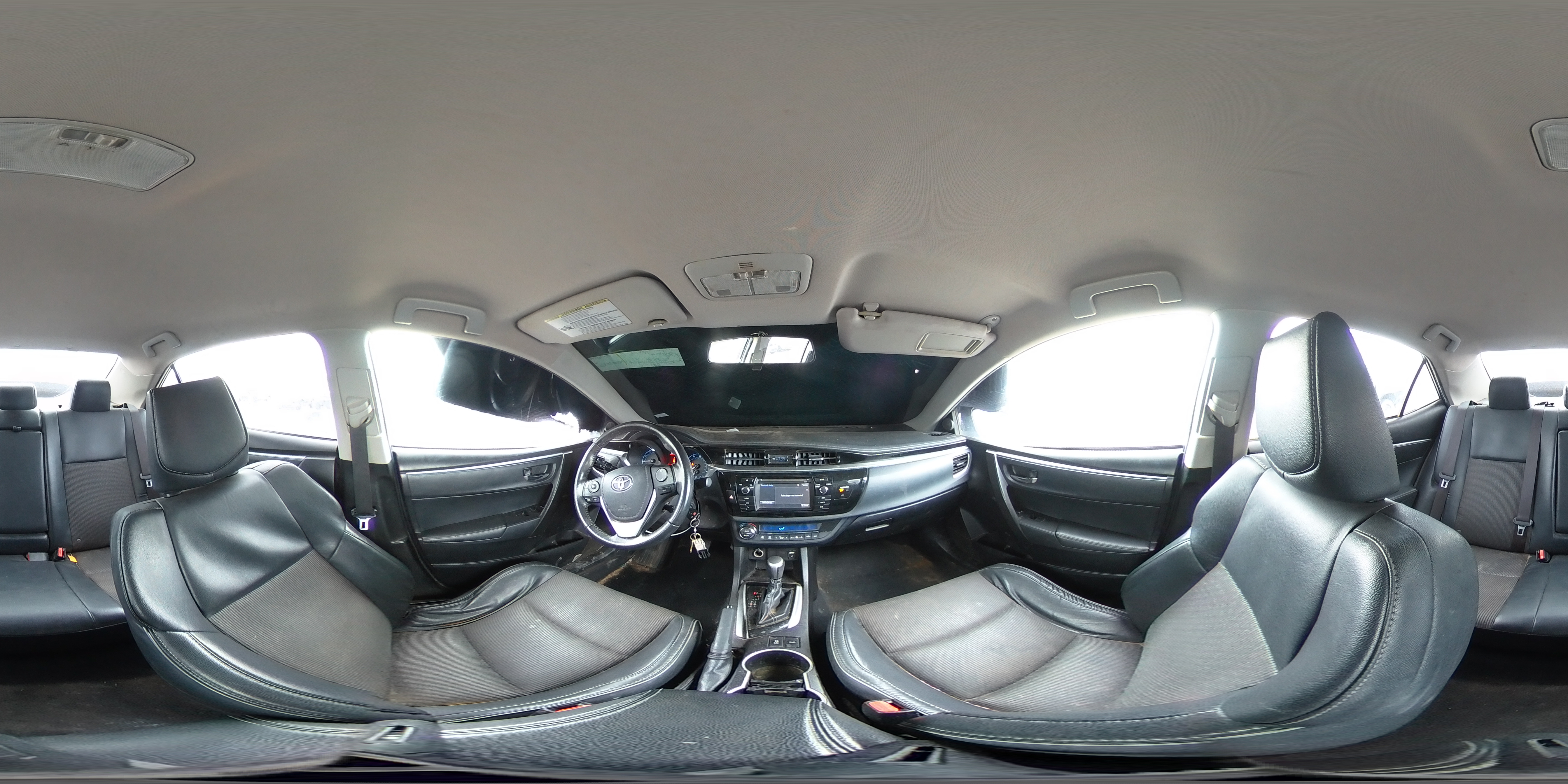 2015 Toyota Corolla L VIN: 5YFBURHE3FP235329 Lot: 63292215