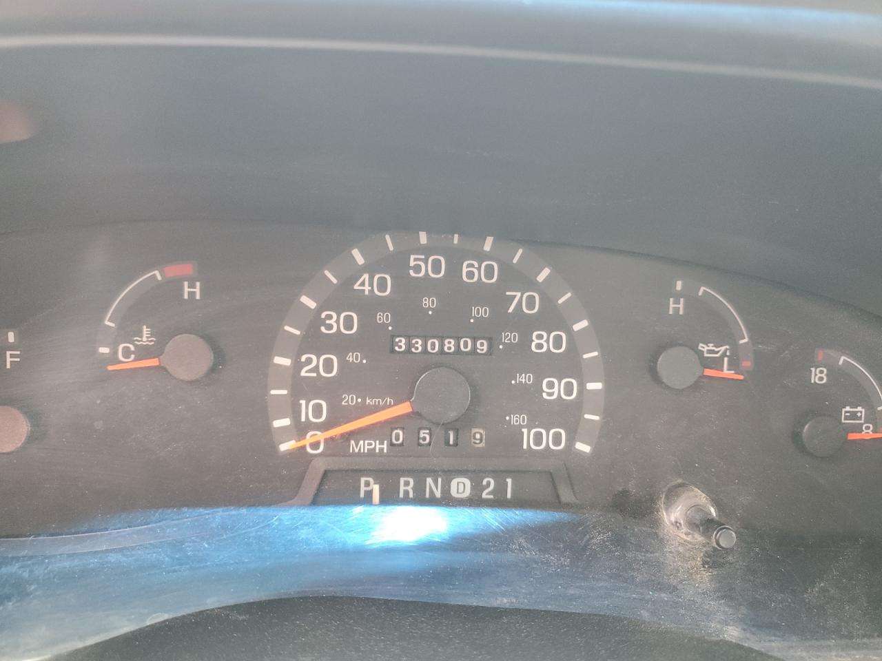 2000 Ford Econoline E150 Van VIN: 1FDRE1428YHB54491 Lot: 63056125
