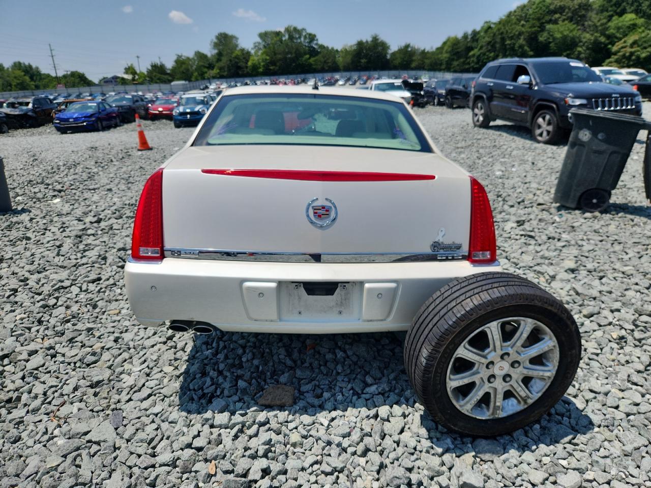 2008 Cadillac Dts VIN: 1G6KD57Y68U201060 Lot: 63634395