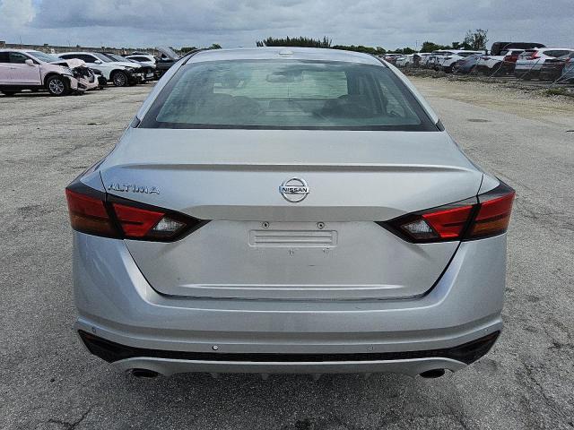  NISSAN ALTIMA 2019 Srebrny