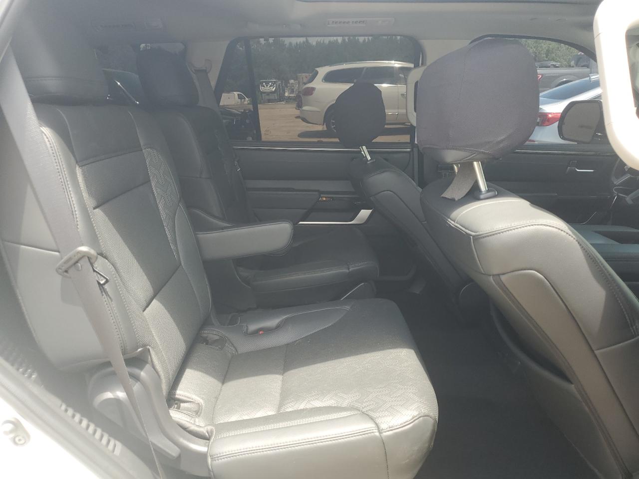 2024 Toyota Sequoia Sr5 VIN: 7SVAAABA8RX035036 Lot: 64946695