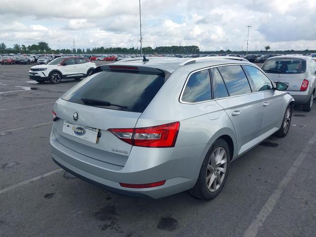 2017 SKODA SUPERB SE