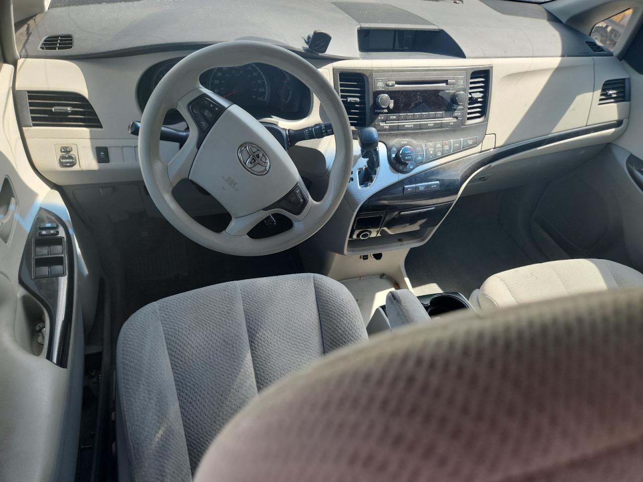 2013 Toyota Sienna Le VIN: 5TDKK3DC3DS371049 Lot: 64221755