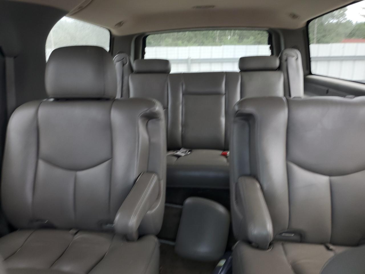 2005 Chevrolet Suburban K1500 VIN: 3GNFK16Z85G136399 Lot: 64884415