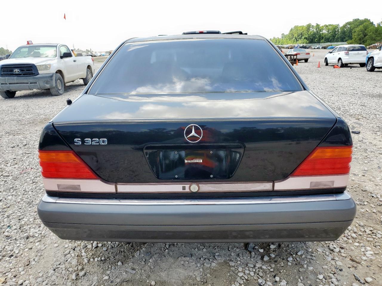 1995 Mercedes-Benz S 320 VIN: WDBGA33E9SA215635 Lot: 64425915