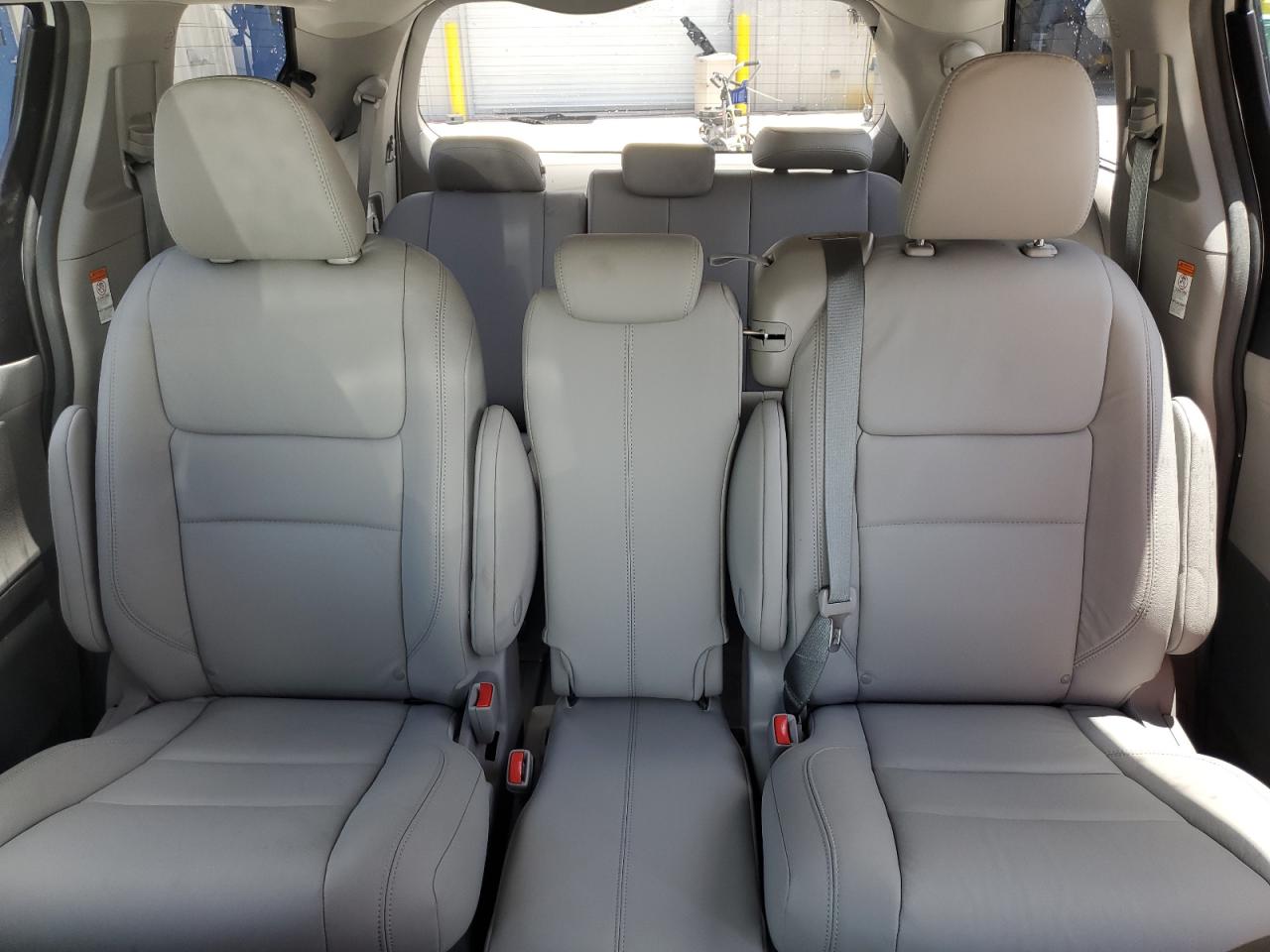 2018 Toyota Sienna Xle VIN: 5TDYZ3DC7JS962051 Lot: 63115935