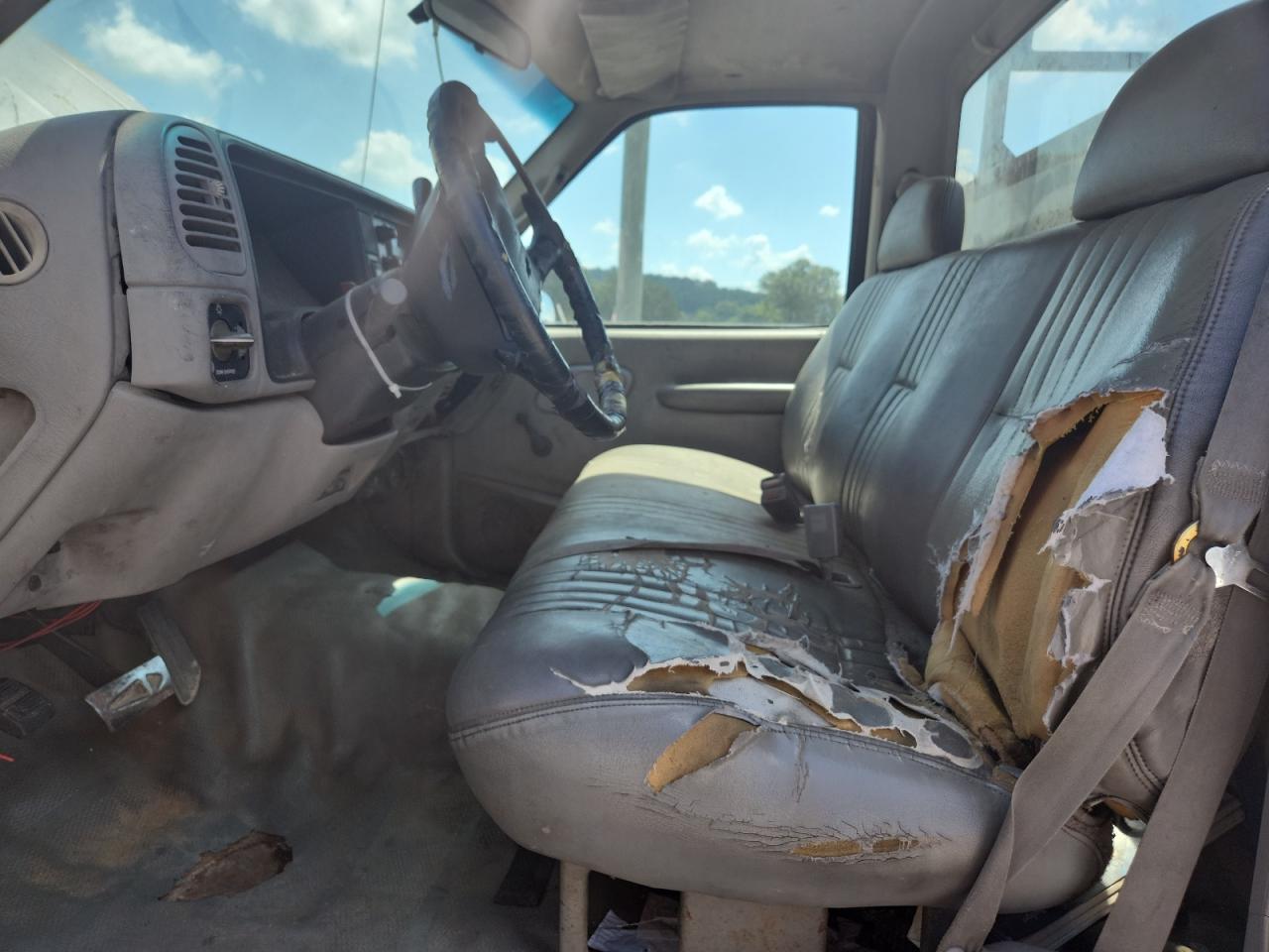 2000 Chevrolet Gmt-400 C3500 VIN: 1GBGC34R4YF471324 Lot: 63224225
