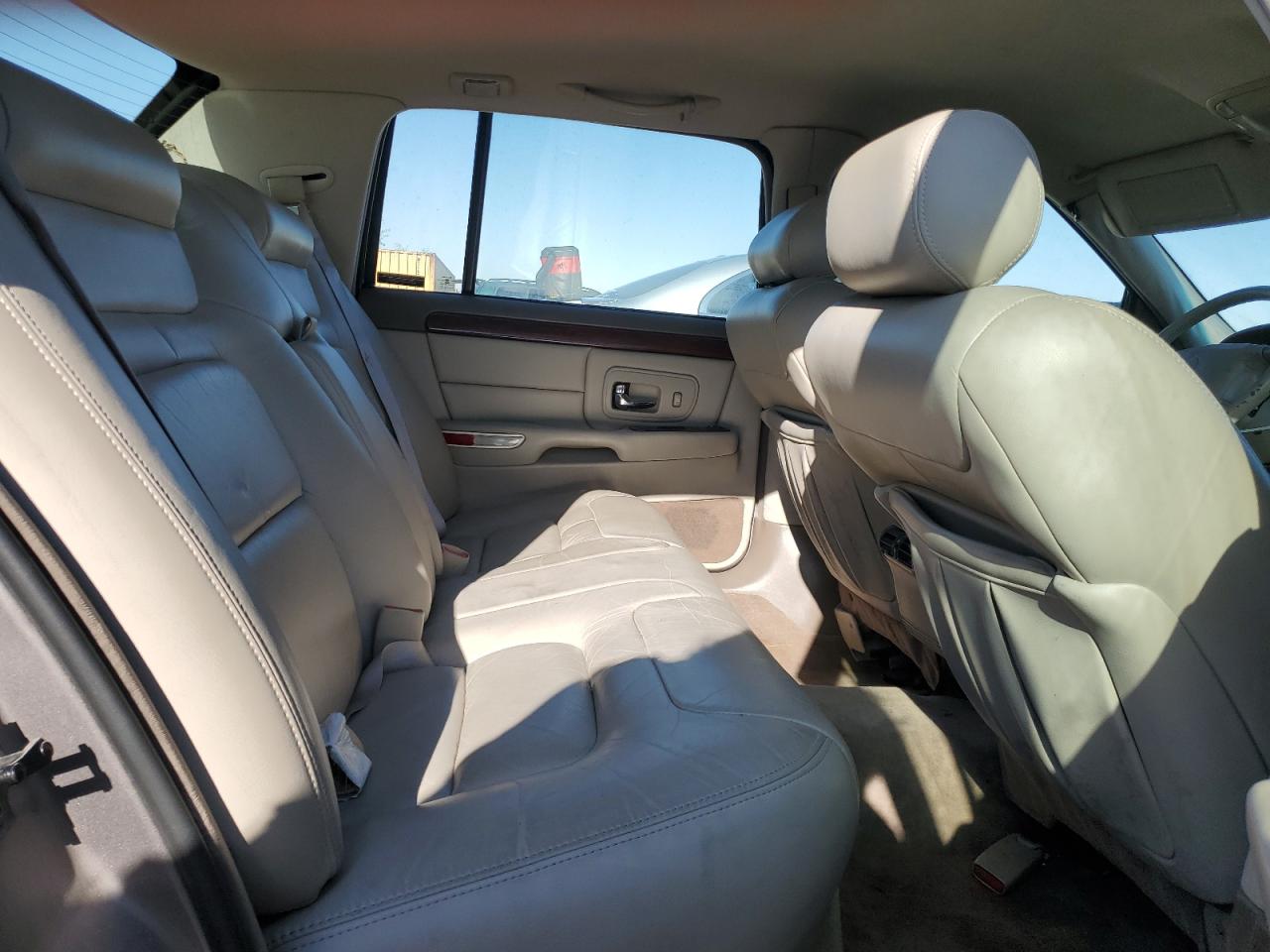 1g6kd54y5wu772122 1G6KD54Y5WU772122 1998 Cadillac Deville