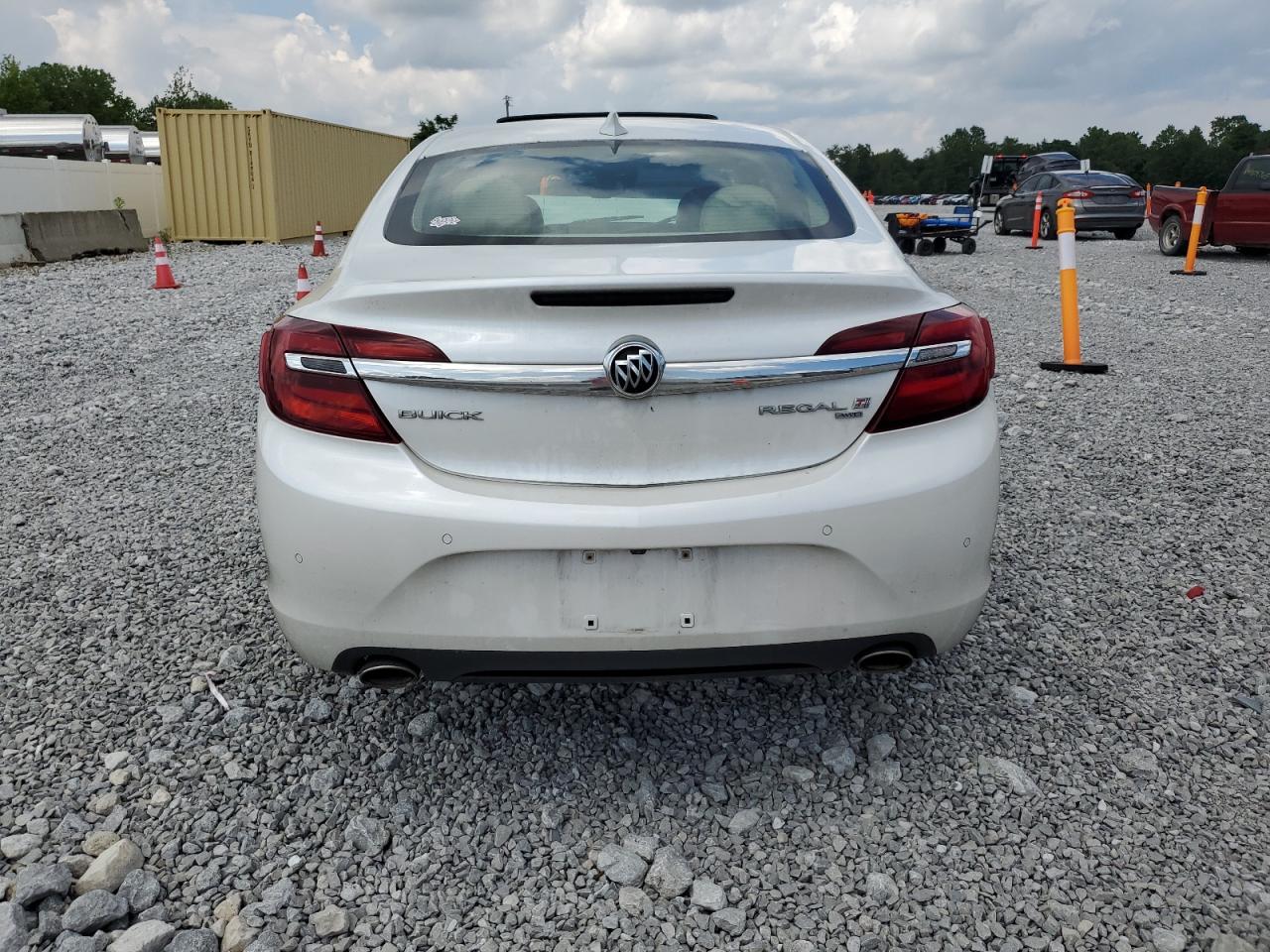 2016 Buick Regal Premium VIN: 2G4GT5GX2G9121212 Lot: 64900125