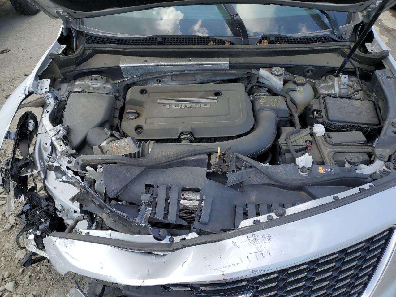 2019 Cadillac Xt4 Luxury VIN: 1GYFZBR40KF152212 Lot: 65892085