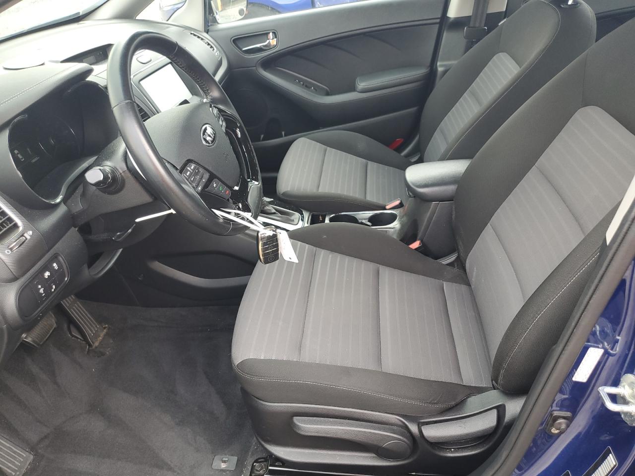 2017 Kia Forte Lx VIN: 3KPFL4A76HE022883 Lot: 63228195