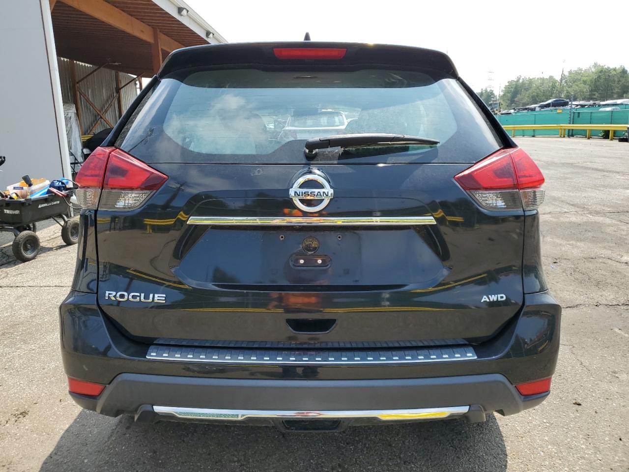 2017 Nissan Rogue S VIN: KNMAT2MV1HP612238 Lot: 65366045