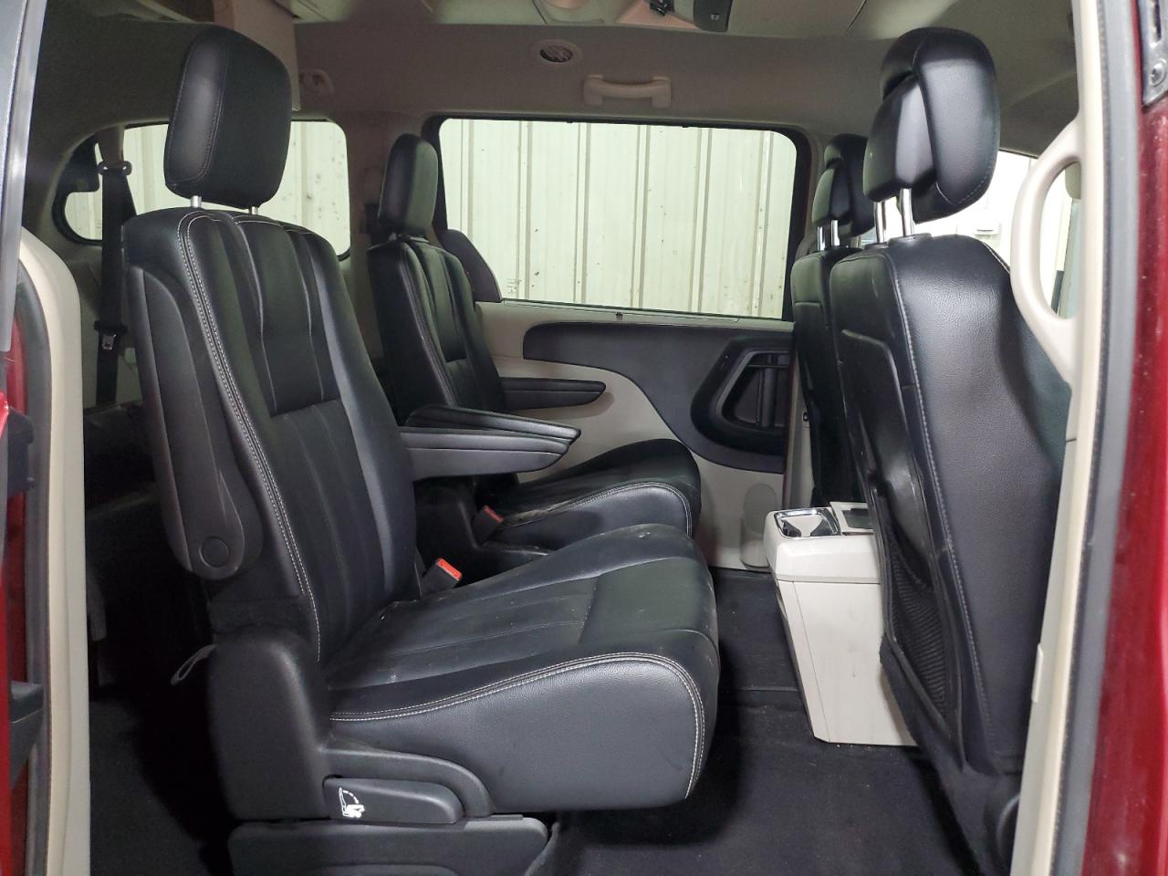 2015 Chrysler Town & Country Touring VIN: 2C4RC1BG3FR618068 Lot: 64503175