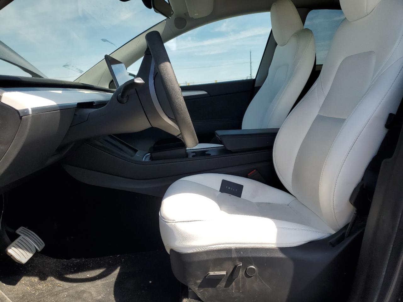 2023 Tesla Model Y VIN: 7SAYGDEF7PF897626 Lot: 64593865