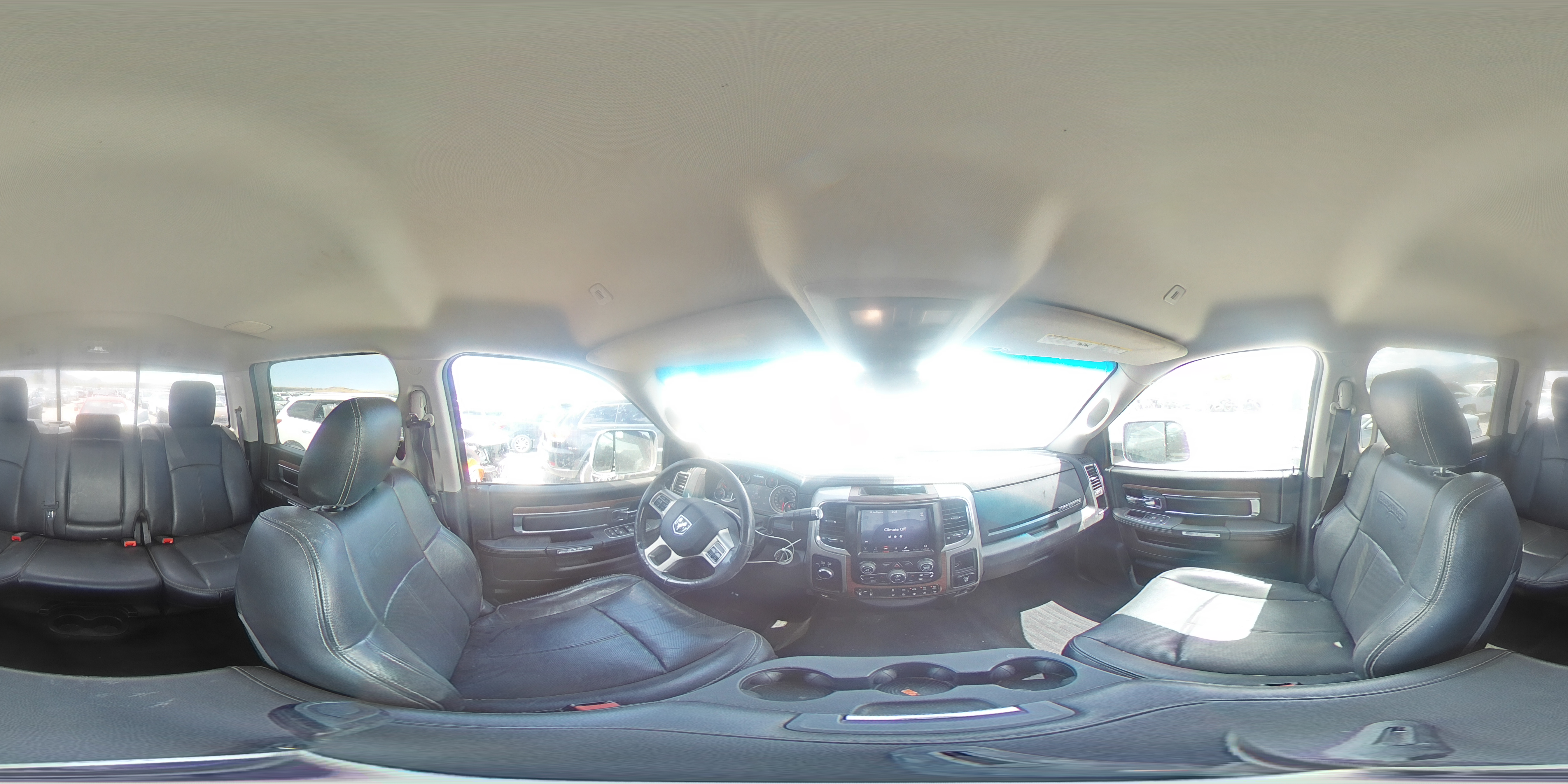 2018 Ram 2500 Laramie VIN: 3C6UR5FL0JG231930 Lot: 65909035