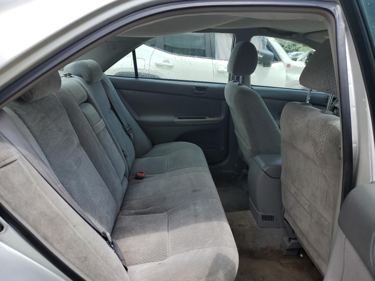 2003 Toyota Camry Le VIN: 4T1BE30KX3U764721 Lot: 63135635