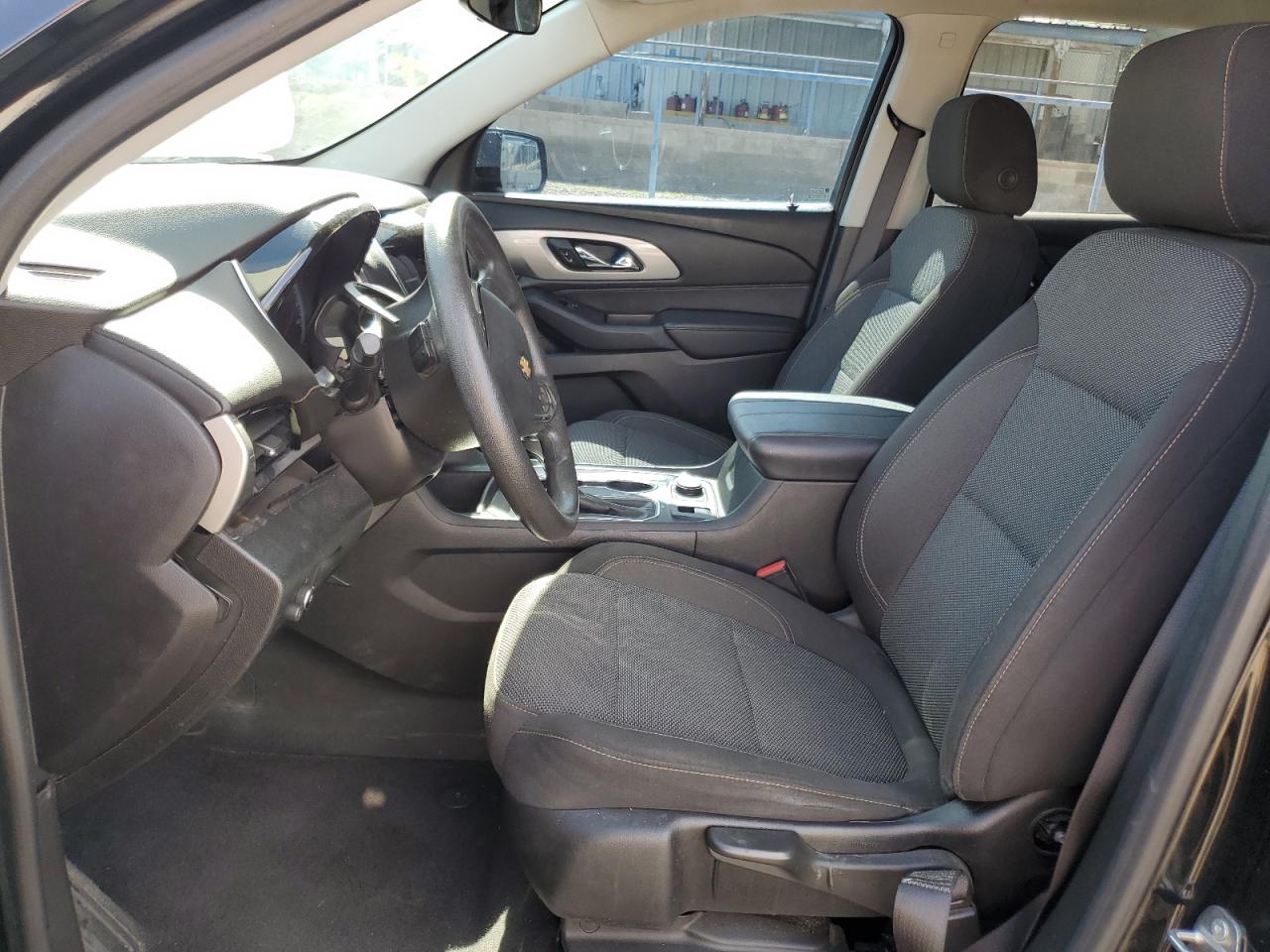 2018 Chevrolet Traverse Ls VIN: 1GNERFKWXJJ207644 Lot: 64623125