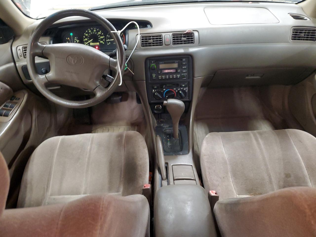 1999 Toyota Camry Le VIN: JT2BF28K6X0192889 Lot: 63778075