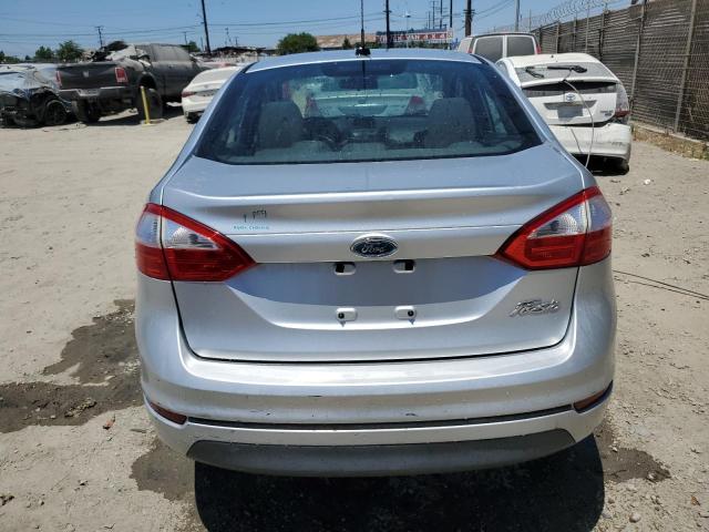 Sedans FORD FIESTA 2014 Silver