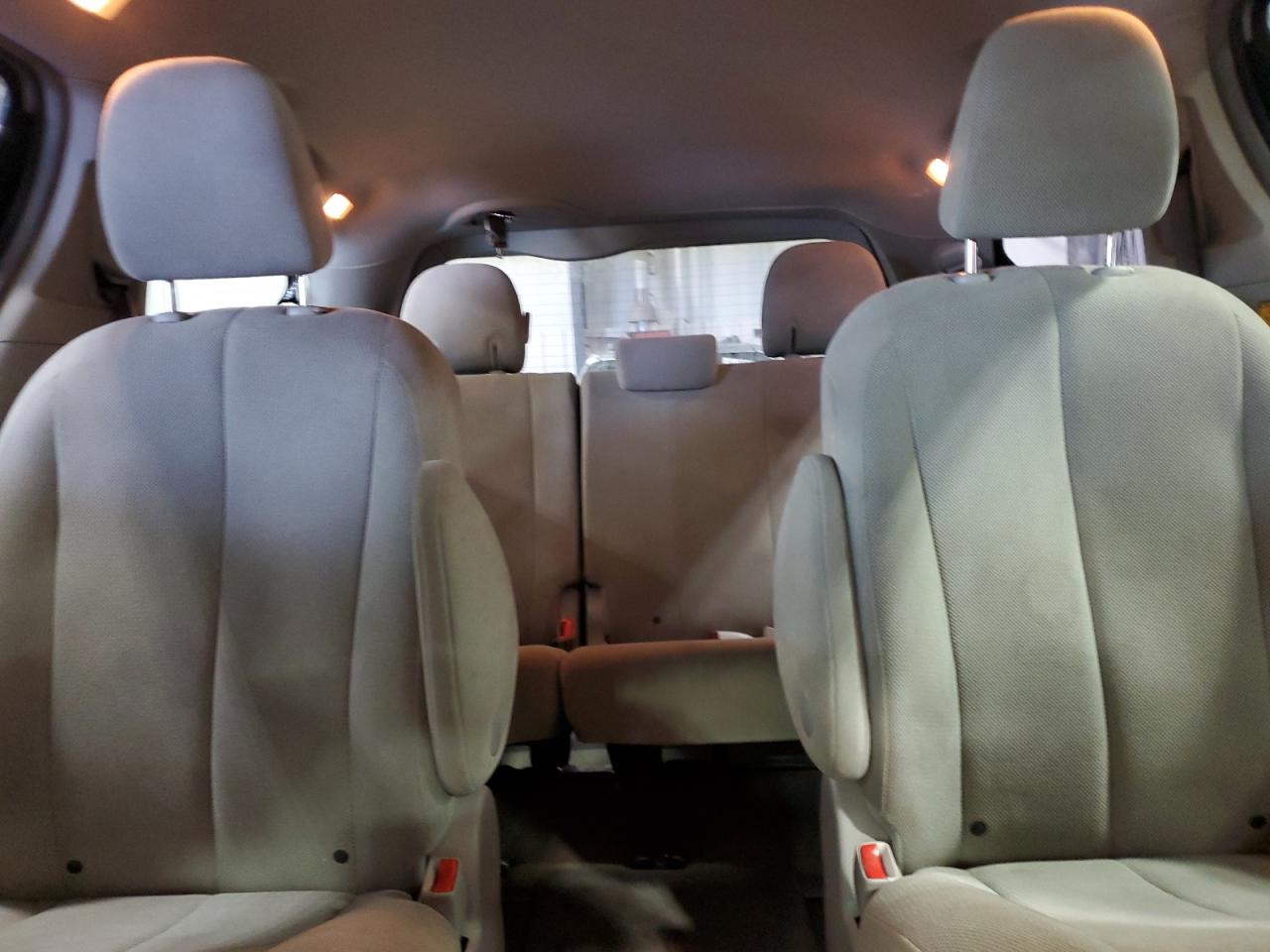 2012 Toyota Sienna VIN: 5TDZK3DC3CS240569 Lot: 63664415