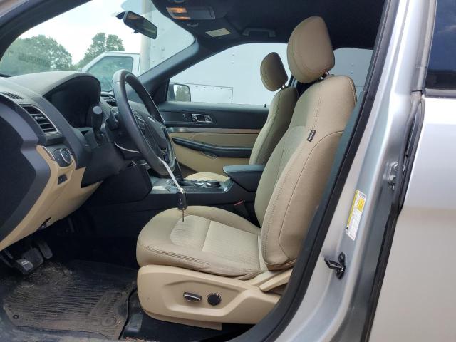Parquets FORD EXPLORER 2017 Srebrny