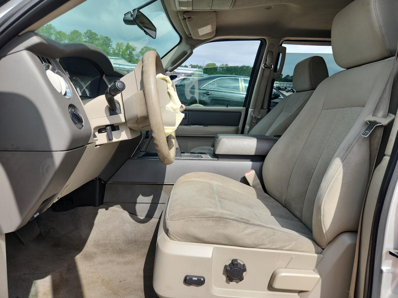 2007 Ford Expedition Xlt VIN: 1FMFU16527LA75536 Lot: 64392295