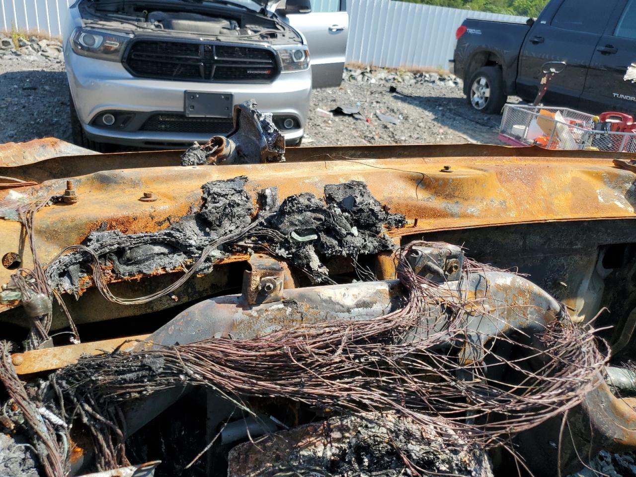 2009 Cadillac Escalade Hybrid VIN: 1GYFK43569R213637 Lot: 64231025