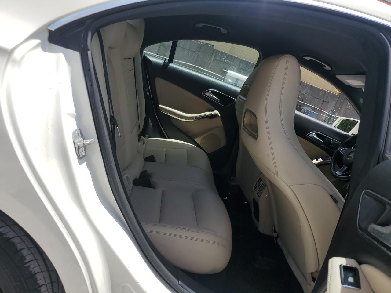 wddsj4eb1fn242398 WDDSJ4EB1FN242398 2015 Mercedes-Benz Cla 250