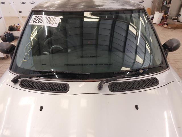2004 MINI MINI ONE