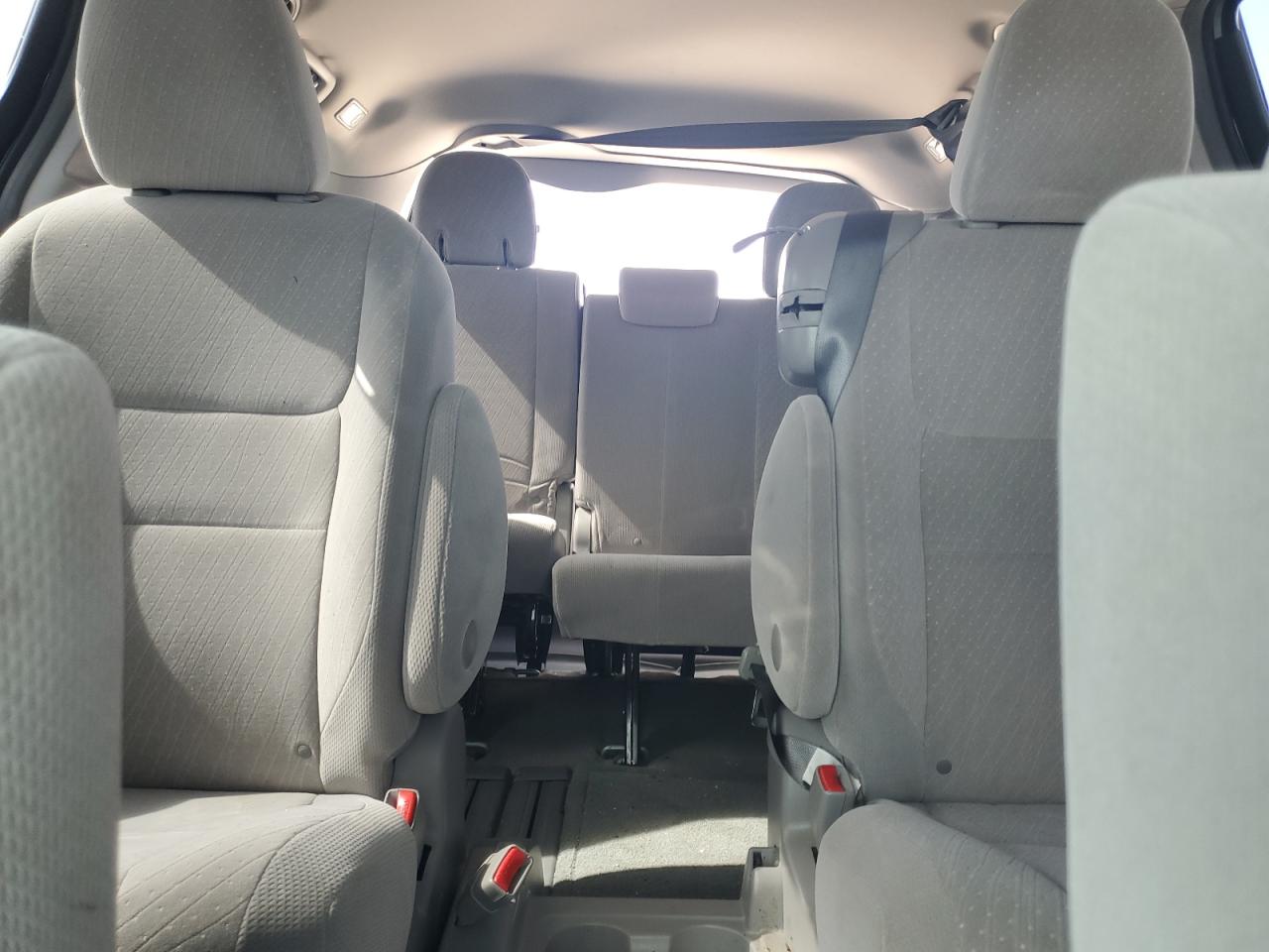 2017 Toyota Sienna Le VIN: 5TDKZ3DC6HS834710 Lot: 65161135