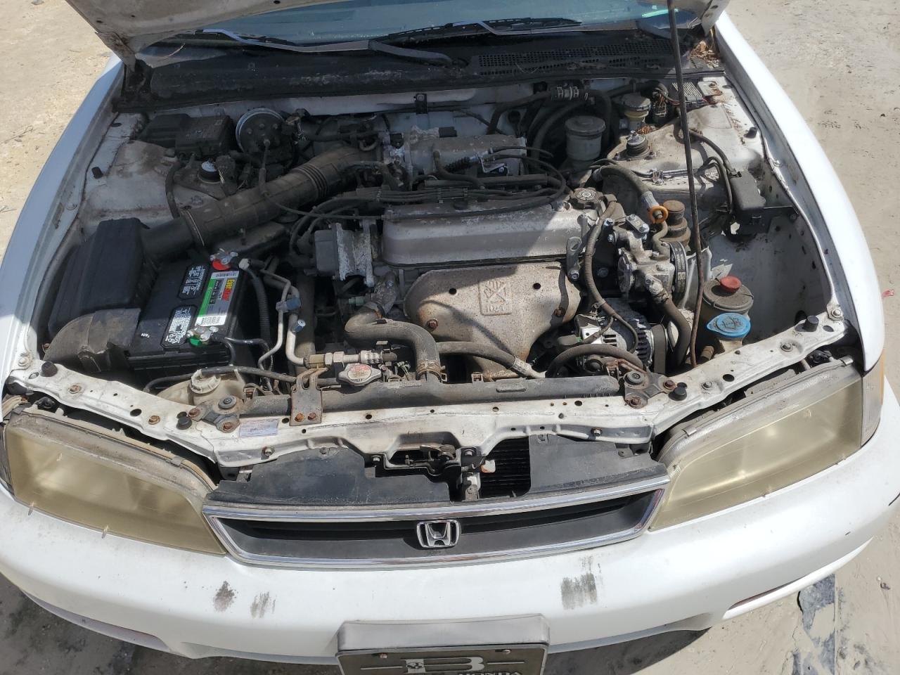 1996 Honda Accord Lx VIN: 1HGCD5534TA106713 Lot: 65265545