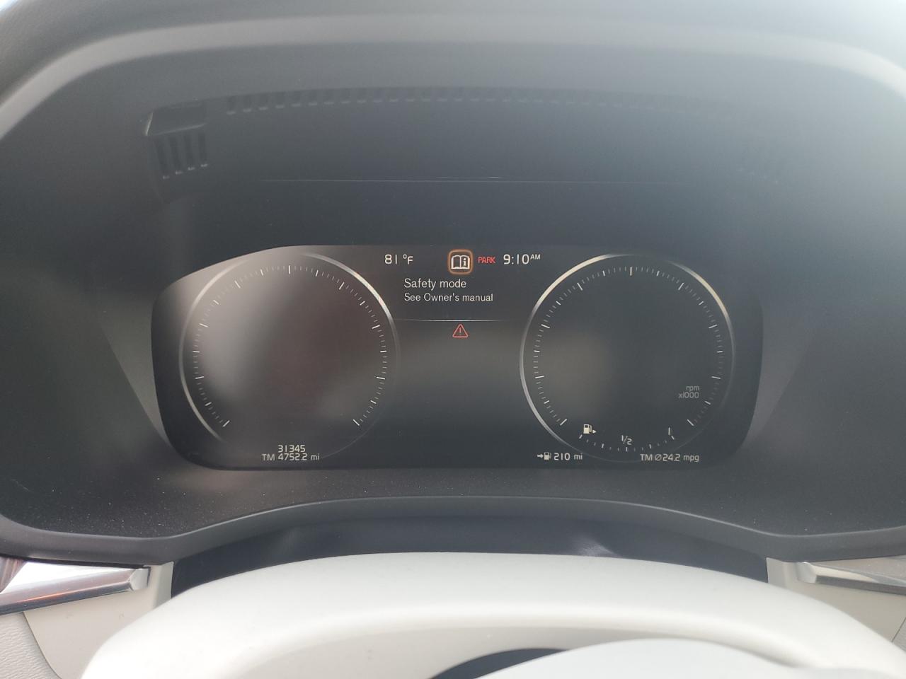 2021 Volvo Xc60 T5 Momentum VIN: YV4102RK8M1874940 Lot: 63385805
