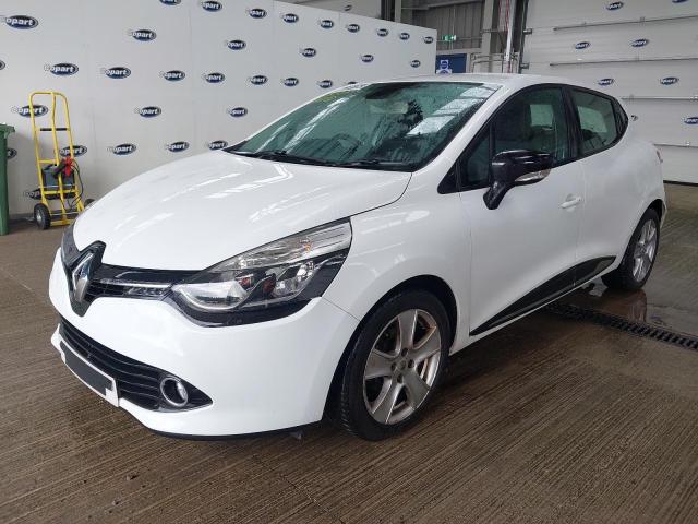 RENAULT CLIO D-QUE 2015