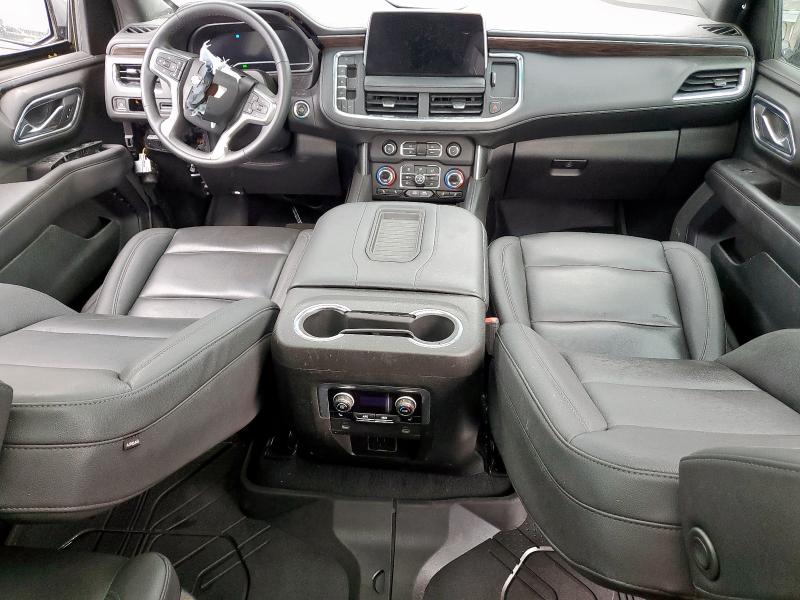  CHEVROLET SUBURBAN 2023 Srebrny