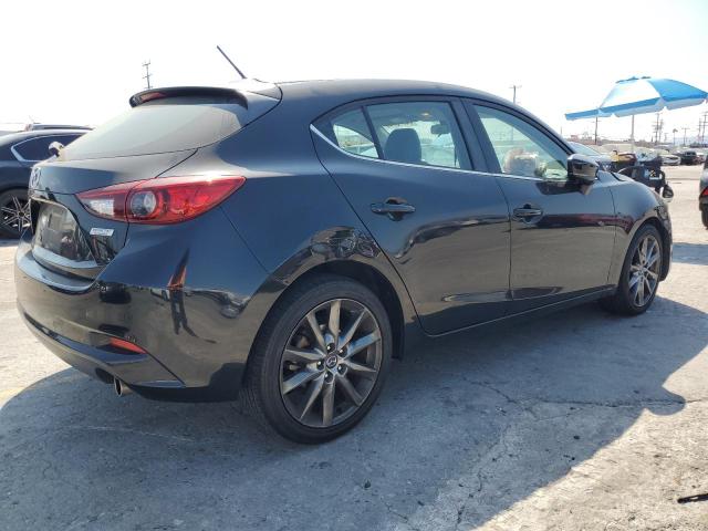  MAZDA 3 2018 Черный