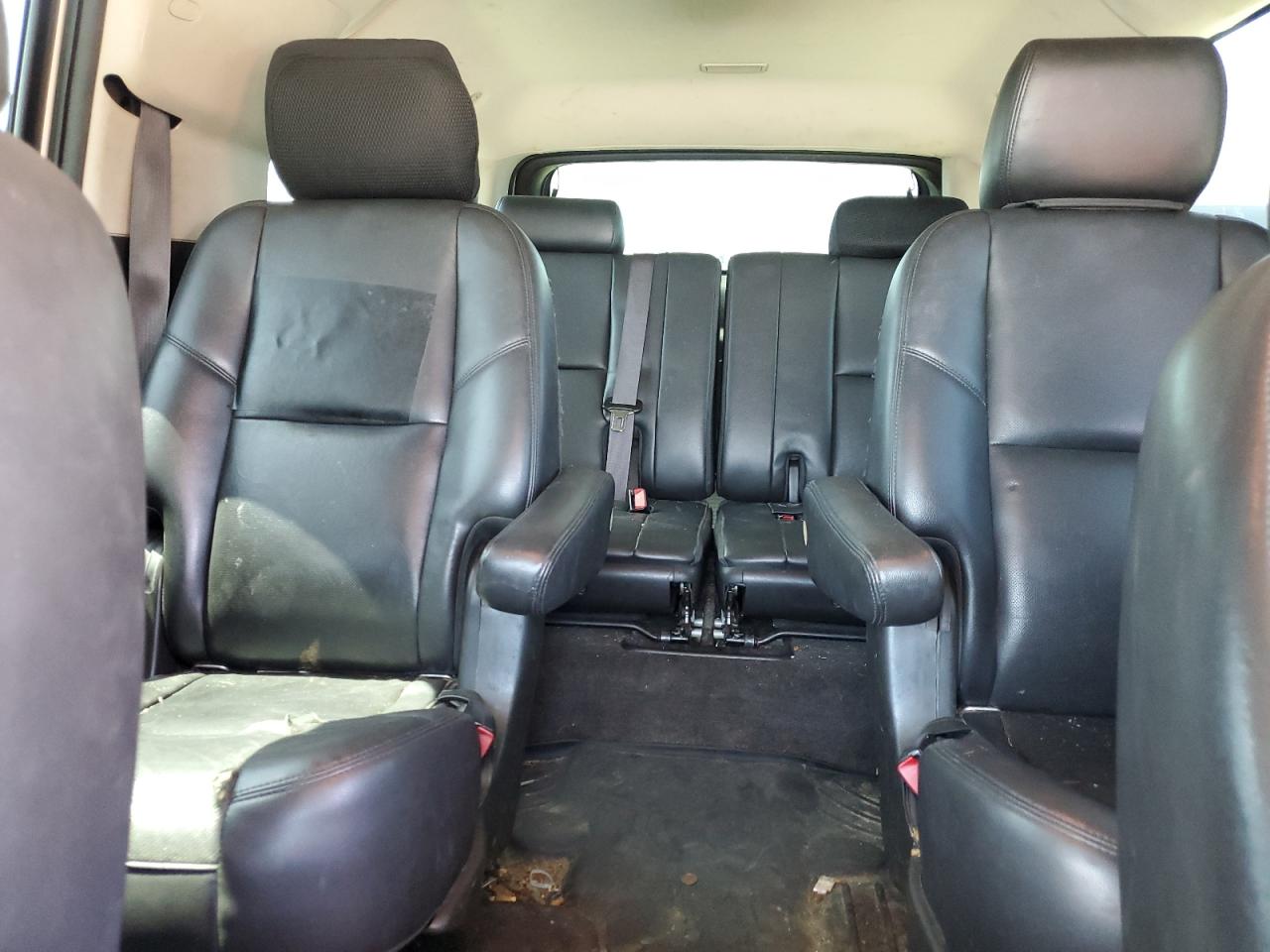 2014 Chevrolet Suburban K1500 Ltz VIN: 1GNSKKE76ER176923 Lot: 64329985