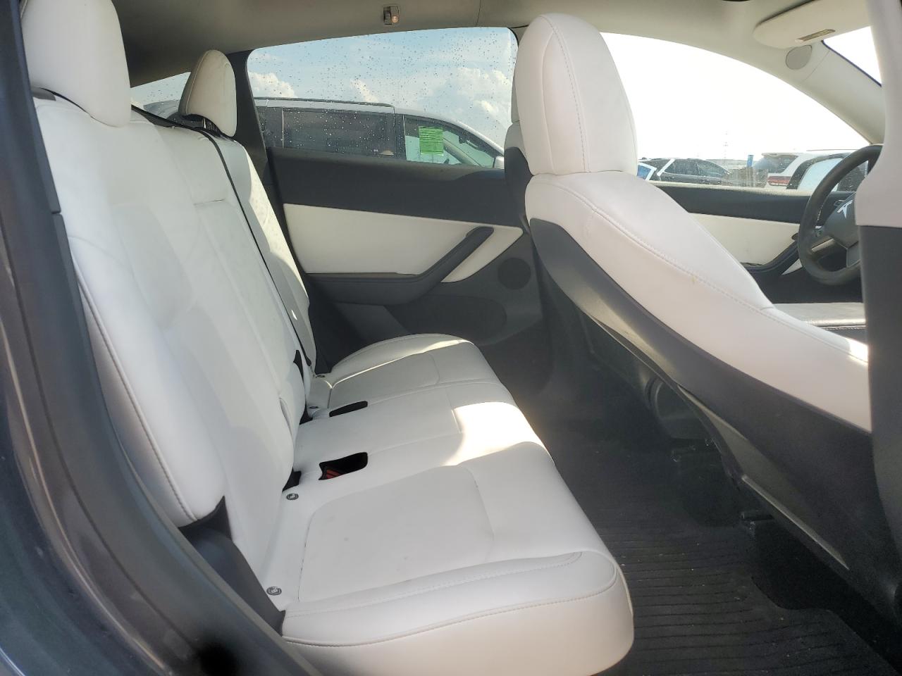 2022 Tesla Model Y VIN: 7SAYGDEF0NF413390 Lot: 63302325