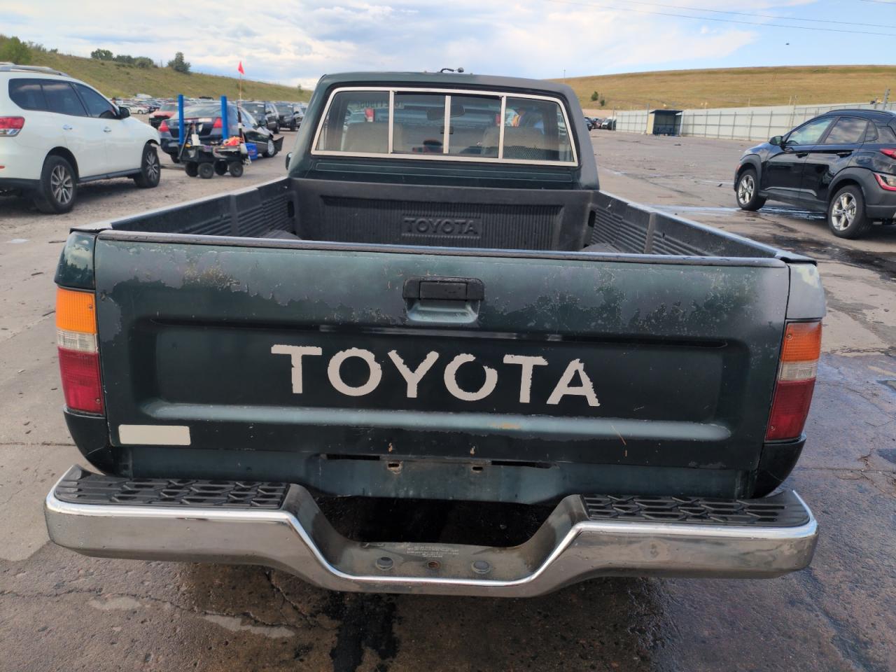 1994 Toyota Pickup 1/2 Ton Short Wheelbase Dx VIN: JT4RN81PXR5174113 Lot: 64211905