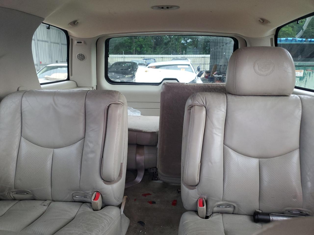 2004 Cadillac Escalade Luxury VIN: 1GYEK63N74R269327 Lot: 63287455
