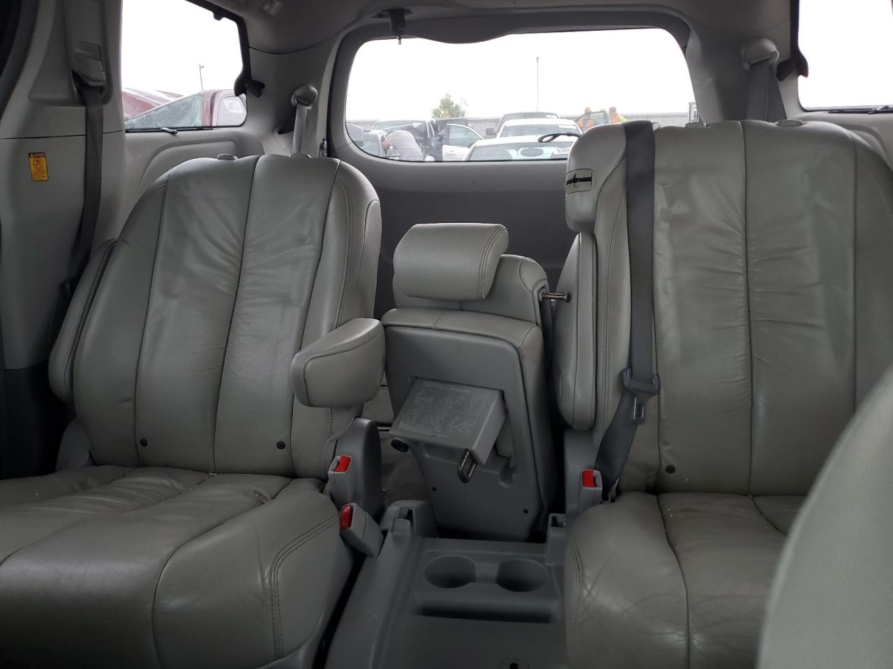 2012 Toyota Sienna Xle VIN: 5TDYK3DC0CS212613 Lot: 62317765