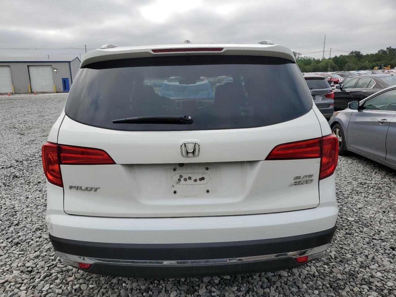 2016 Honda Pilot Elite VIN: 5FNYF6H03GB020697 Lot: 64606295