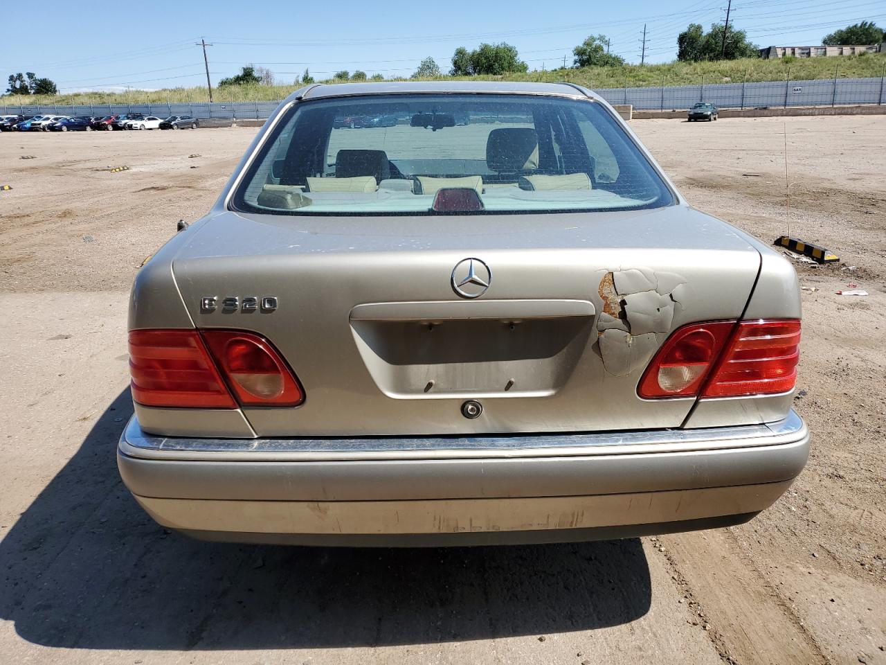 1996 Mercedes-Benz E 320 VIN: WDBJF55F8TJ009202 Lot: 64995815