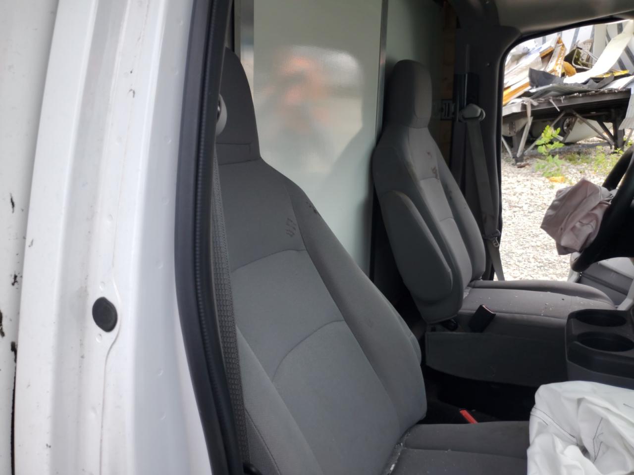 2025 Ford Econoline E450 Super Duty Cutaway Van VIN: 1FDXE4FN8SDD06204 Lot: 64182805