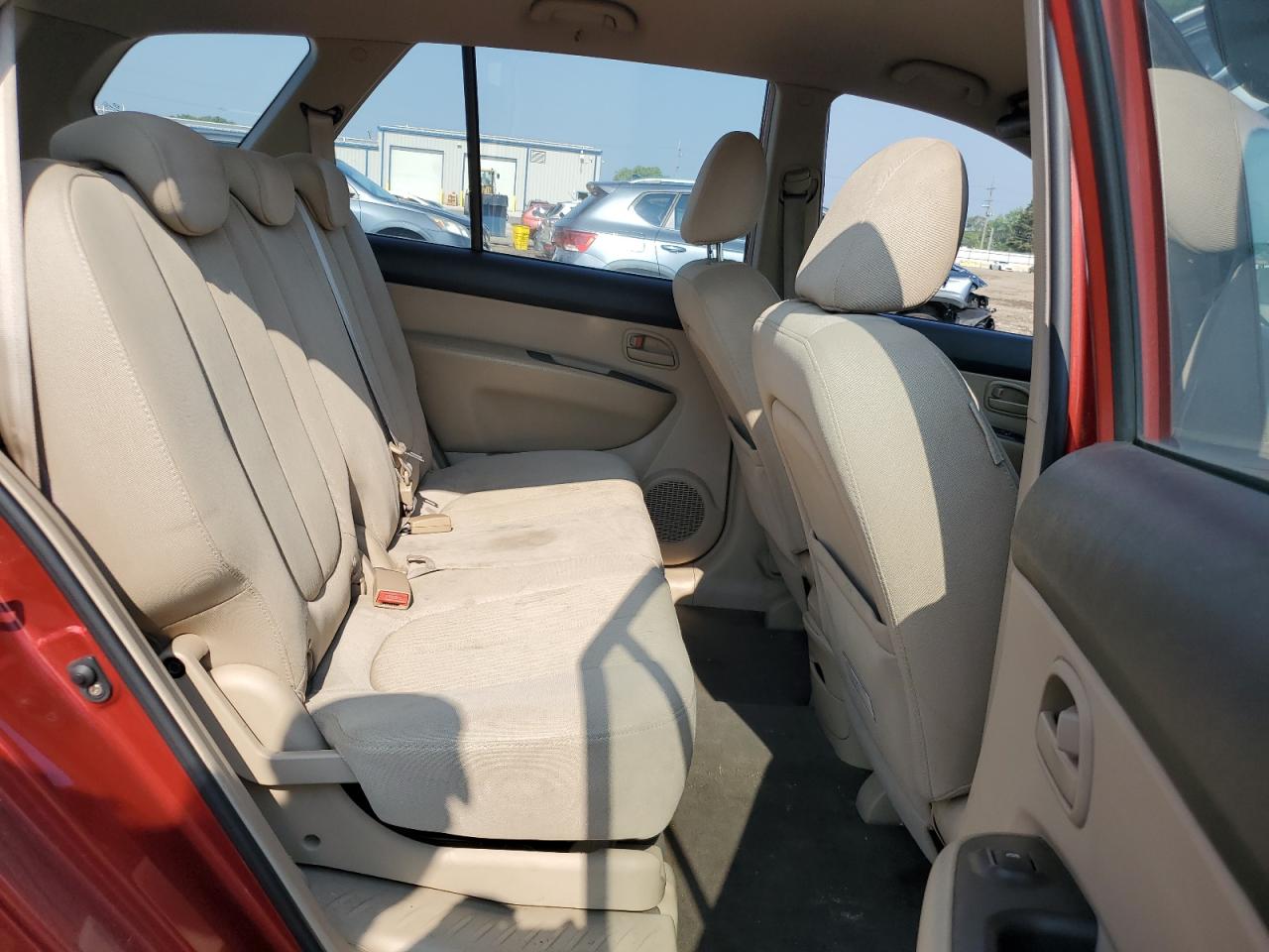2007 Kia Rondo Base VIN: KNAFG525X77094723 Lot: 64427385